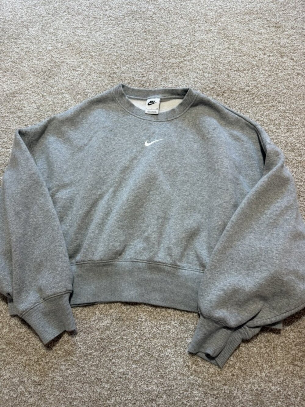 Nike Womens Gray Oversized Center Check Cropped Pullover Crew Size Small Sweater